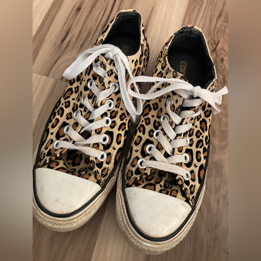 Converse All-Star Unisex rare Cheetah Print Size 8 Women’s